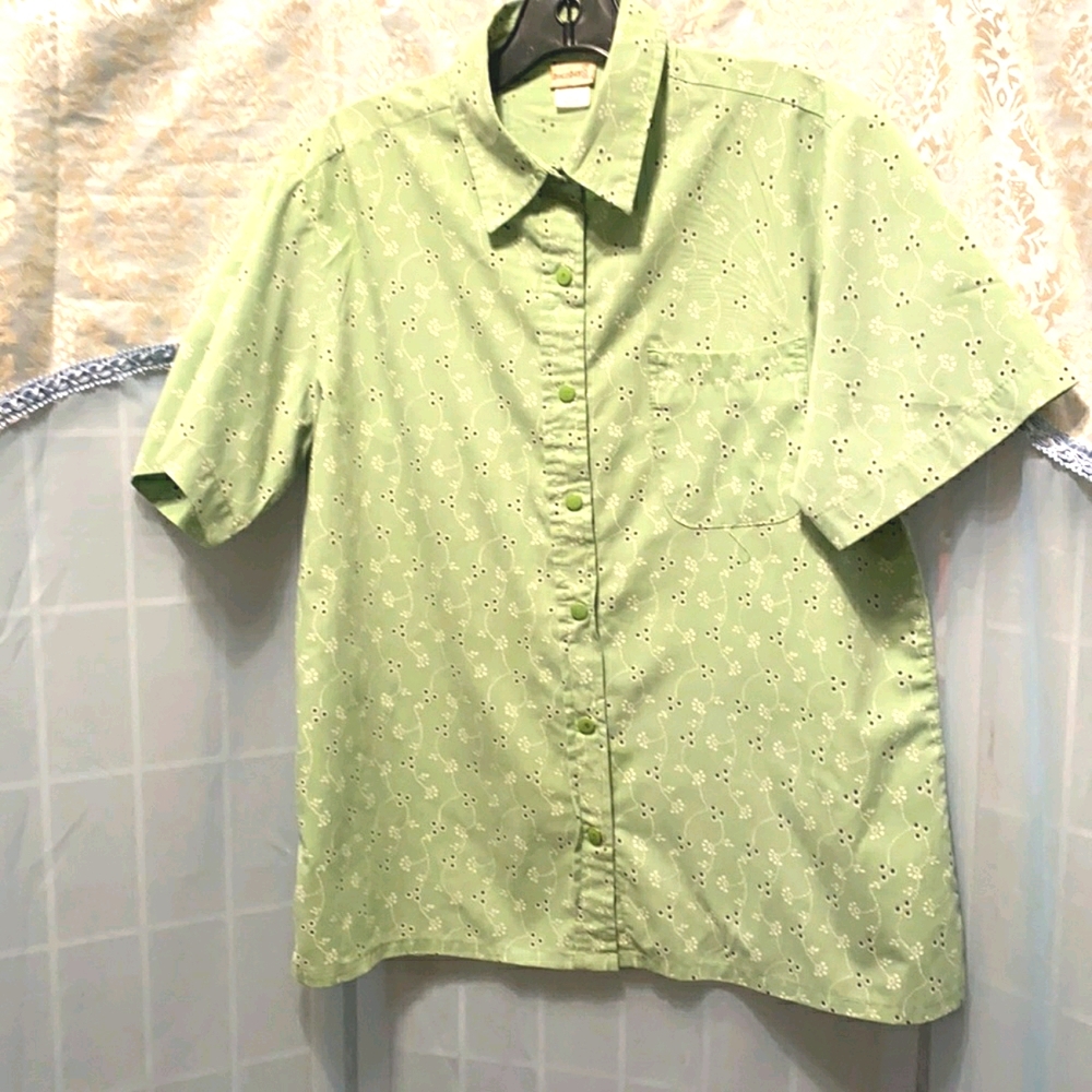 BOCABAY SH.SLV GREEN FAUX-EYELET SNAP TOP SZ M